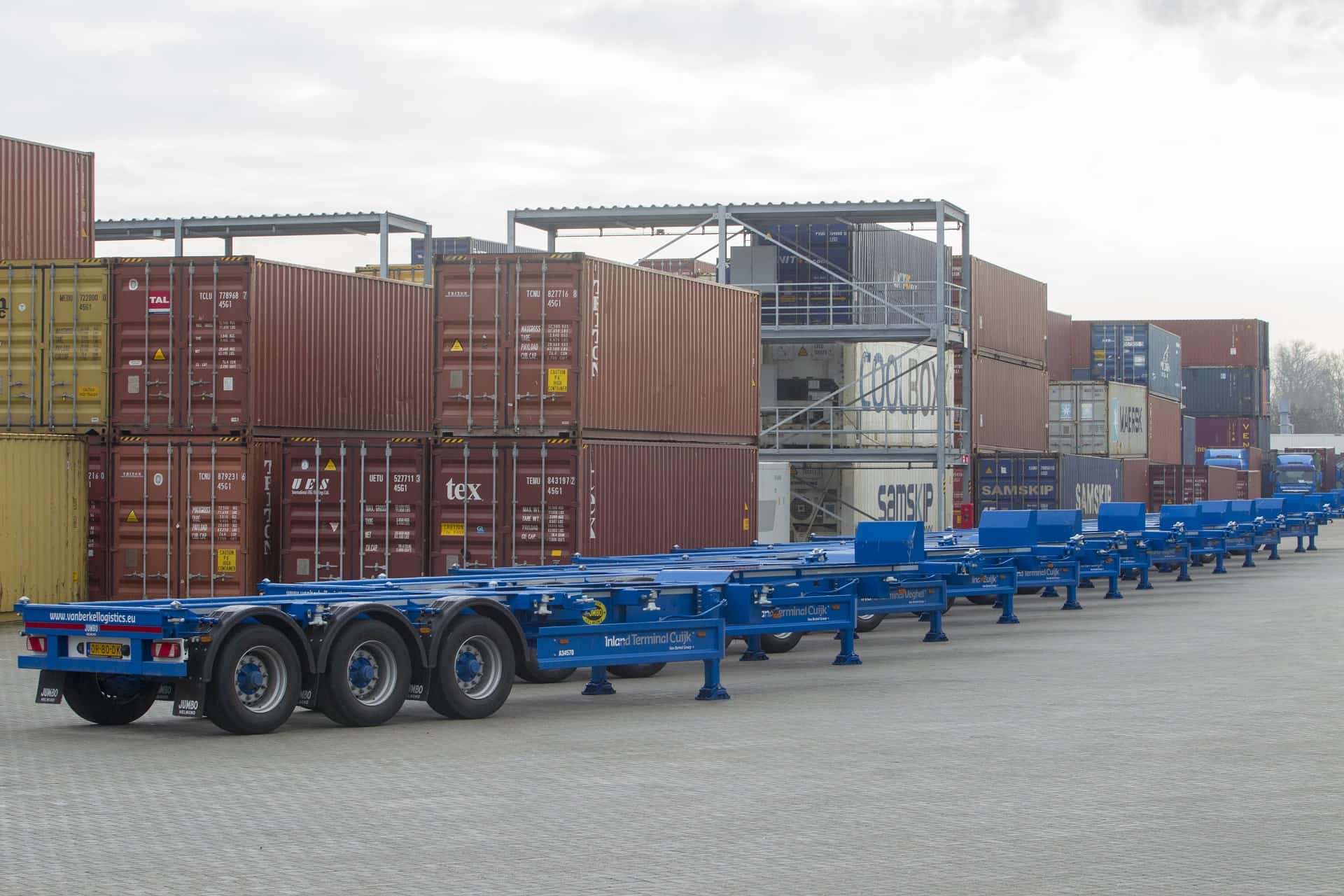 Nieuwe containerchassis Van Berkel Logistics