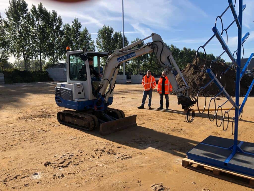 Eerste lesdag machinebediening bij Van Berkel